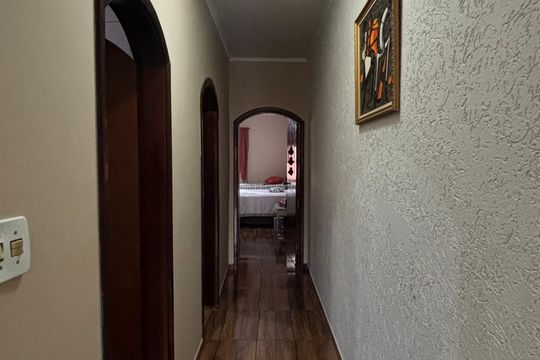 Corredor de casa à venda com 3 quartos, 181m² em Jardim Ana Maria, Santo André