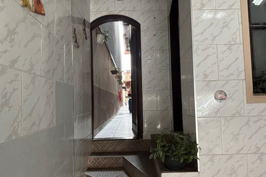 Quintal de casa à venda com 3 quartos, 181m² em Jardim Ana Maria, Santo André