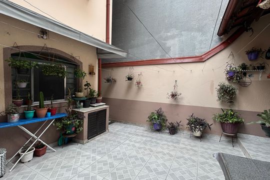 Quintal de casa à venda com 3 quartos, 181m² em Jardim Ana Maria, Santo André
