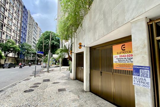 Placa de apartamento à venda com 3 quartos, 85m² em Copacabana, Rio de Janeiro
