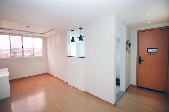Sala de apartamento à venda com 2 quartos, 46m² em Colégio, Rio de Janeiro