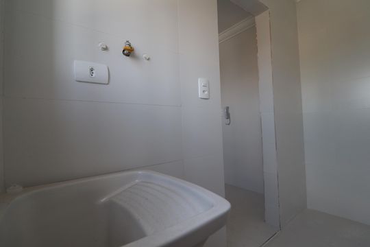 Área de Serviço de apartamento para alugar com 2 quartos, 66m² em Vila Curuçá, Santo André