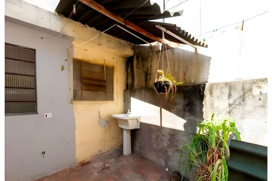 Casa para alugar com 3 quartos, 400m² em Cambuci, São Paulo