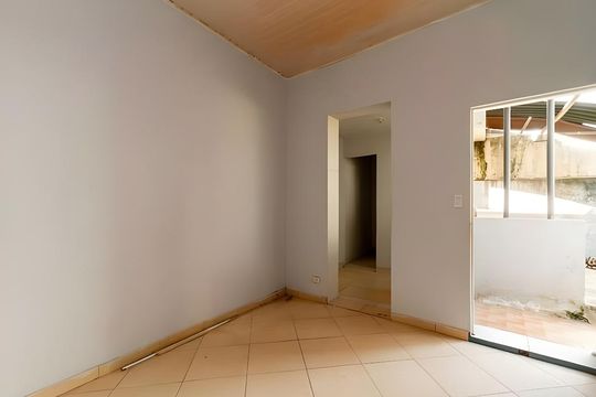 Casa para alugar com 3 quartos, 400m² em Cambuci, São Paulo