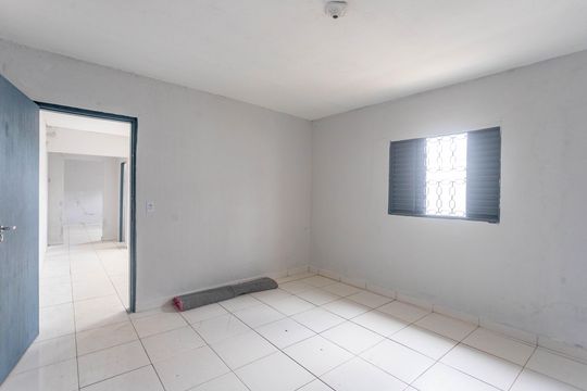 Casa à venda com 1 quarto, 40m² em Vila Santa Antonia, Diadema