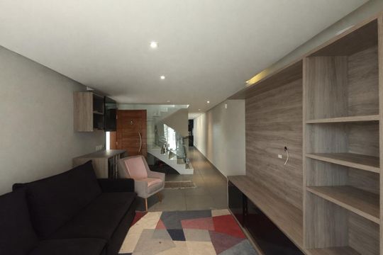 Sala de casa para alugar com 3 quartos, 230m² em Vila Monte Alegre, São Paulo