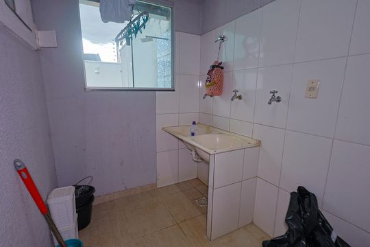 Área de Serviço de casa à venda com 4 quartos, 283m² em Jardim Atlantico, Goiânia