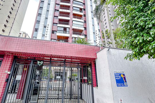 Fachada com Plaquinha de apartamento para alugar com 4 quartos, 94m² em Vila Gomes Cardim, São Paulo