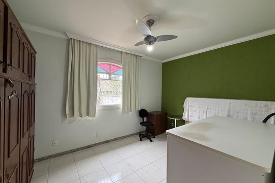 Casa à venda com 3 quartos, 460m² em Bandeirantes (Pampulha), Belo Horizonte