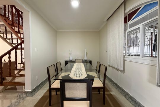 Casa à venda com 3 quartos, 460m² em Bandeirantes (Pampulha), Belo Horizonte