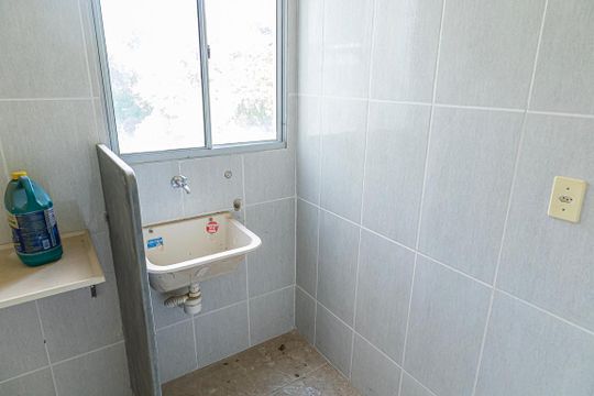 area de serviço de apartamento à venda com 2 quartos, 49m² em Frei Leopoldo, Belo Horizonte