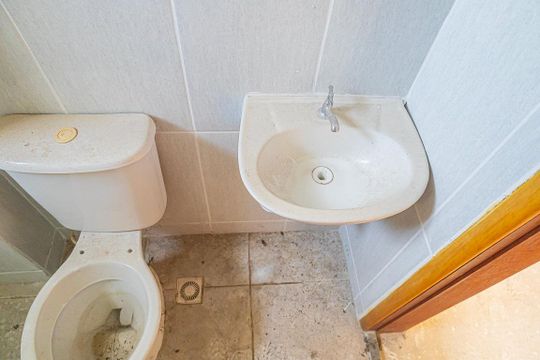 banheiro de apartamento à venda com 2 quartos, 49m² em Frei Leopoldo, Belo Horizonte