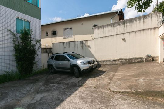 Apartamento à venda com 3 quartos, 140m² em Paquetá, Belo Horizonte