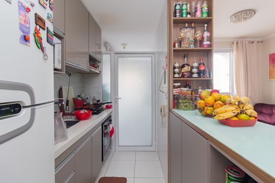 Cozinha de apartamento à venda com 2 quartos, 55m² em Vila Santana, São Paulo