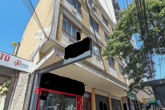 Fachada de apartamento à venda com 2 quartos, 53m² em Passo D’areia, Porto Alegre