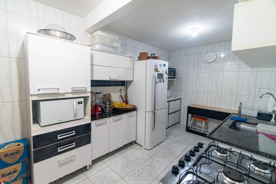 Casa 1 - Cozinha de casa à venda com 4 quartos, 120m² em Vila Fachini, São Paulo