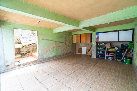 Garagem de casa à venda com 4 quartos, 120m² em Vila Fachini, São Paulo