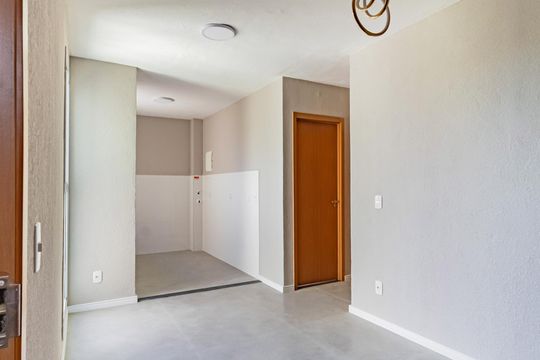 Sala de apartamento à venda com 2 quartos, 40m² em Restinga, Porto Alegre