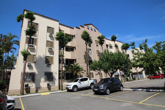 Fachada de apartamento à venda com 2 quartos, 70m² em Taquara, Rio de Janeiro