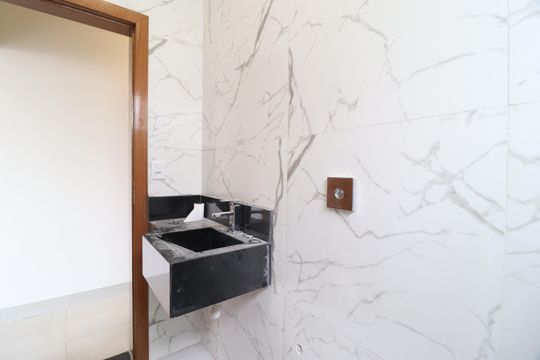 Banheiro Social de casa para alugar com 3 quartos, 166m² em Jardim Patricia, Uberlândia