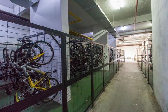 Área comum de apartamento para alugar com 2 quartos, 87m² em Jardim Tupanci, Barueri
