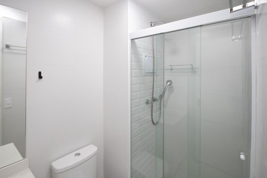 Banheiro de apartamento à venda com 1 quarto, 30m² em Tucuruvi, São Paulo