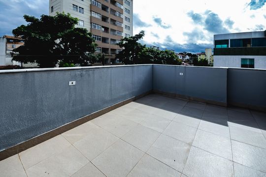 Apartamento à venda com 3 quartos, 144m² em Vila Cloris, Belo Horizonte