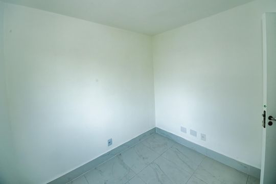 Apartamento à venda com 3 quartos, 144m² em Vila Cloris, Belo Horizonte