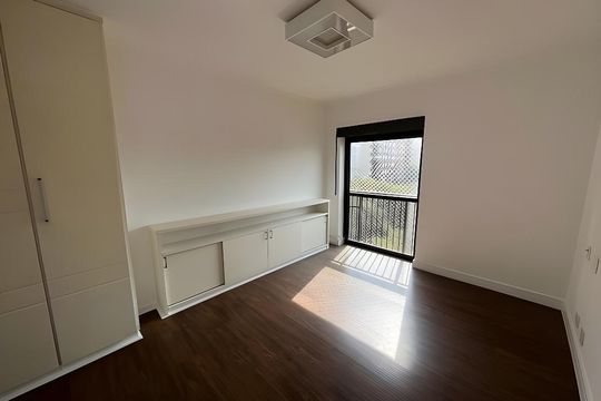 Apartamento para alugar com 4 quartos, 250m² em Cambuci, São Paulo