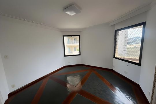 Apartamento para alugar com 4 quartos, 250m² em Cambuci, São Paulo