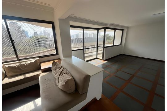 Apartamento para alugar com 4 quartos, 250m² em Cambuci, São Paulo