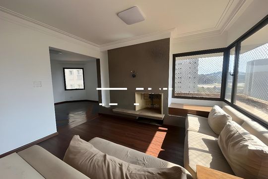 Apartamento para alugar com 4 quartos, 250m² em Cambuci, São Paulo