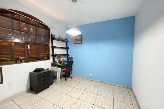 Casa à venda com 4 quartos, 180m² em Piedade, Rio de Janeiro