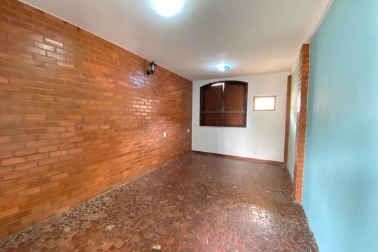 Casa à venda com 4 quartos, 180m² em Piedade, Rio de Janeiro
