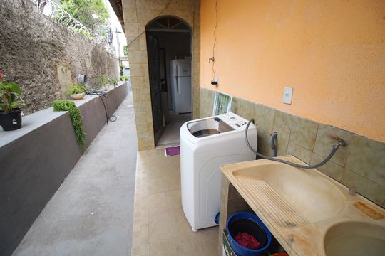 Área de Serviço de casa à venda com 3 quartos, 360m² em Novo Riacho, Contagem