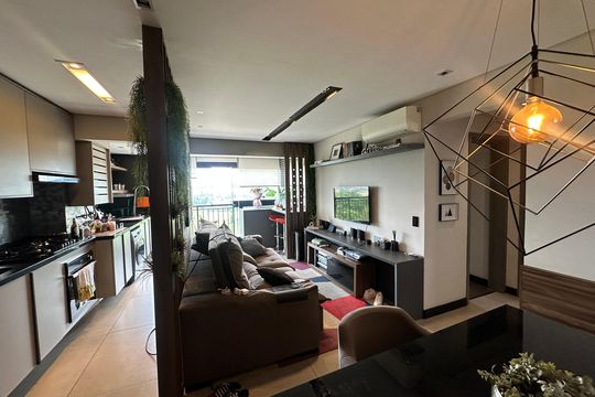 Sala de apartamento à venda com 2 quartos, 63m² em Alphaville Empresarial, Barueri