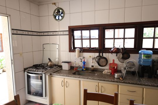 Casa à venda com 2 quartos, 110m² em Vila Campo Grande, São Paulo