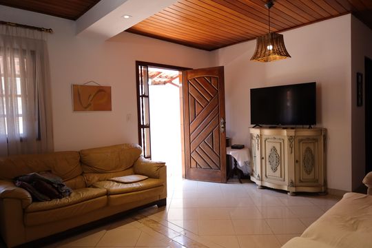 Casa à venda com 2 quartos, 110m² em Vila Campo Grande, São Paulo