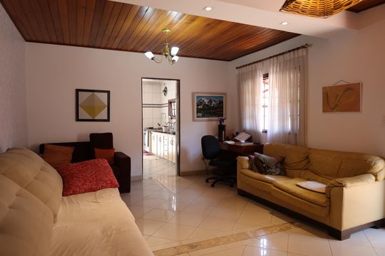 Casa à venda com 2 quartos, 110m² em Vila Campo Grande, São Paulo