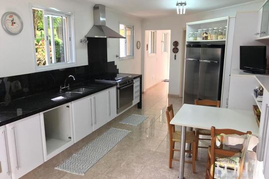 Casa de Condomínio à venda com 3 quartos, 660m² em Jardim Novo Mundo, Jundiaí