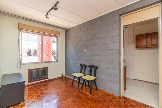 Sala de apartamento à venda com 3 quartos, 70m² em Vila Nova, Porto Alegre