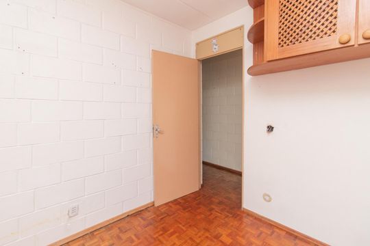 Quarto 2 de apartamento à venda com 3 quartos, 70m² em Vila Nova, Porto Alegre