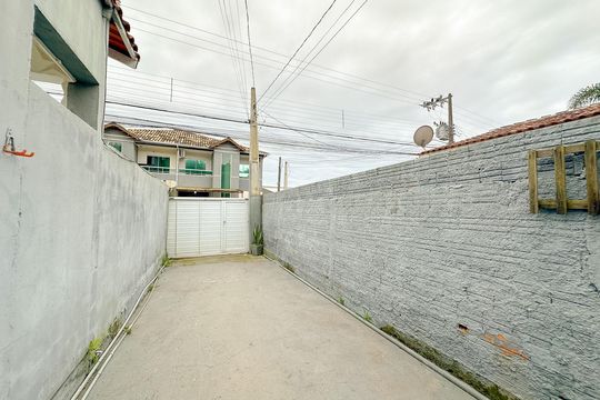 Garagem de casa para alugar com 2 quartos, 150m² em Ingleses Norte, Florianópolis