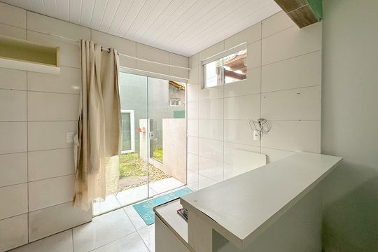 Cozinha de casa para alugar com 2 quartos, 150m² em Ingleses Norte, Florianópolis