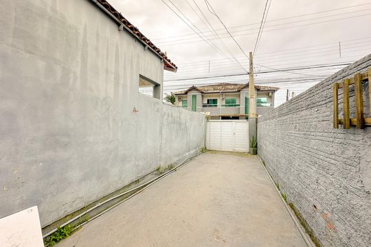 Garagem de casa para alugar com 4 quartos, 221m² em Ingleses do Rio Vermelho, Florianópolis