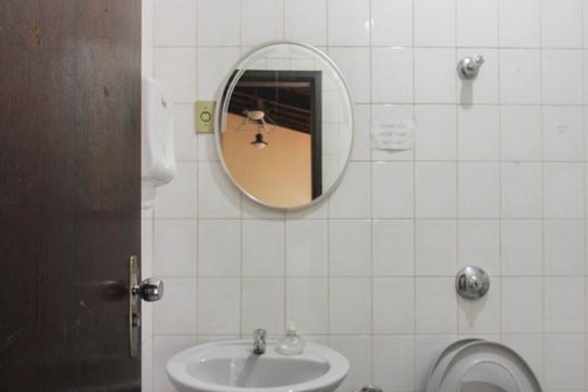 Banheiro de casa à venda com 1 quarto, 396m² em São Luiz, Belo Horizonte