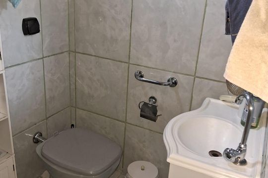 Banheiro de casa à venda com 3 quartos, 125m² em Rubem Berta, Porto Alegre