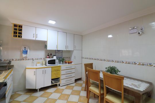 Cozinha  de casa à venda com 3 quartos, 160m² em Vila Sao Silverio, São Bernardo do Campo
