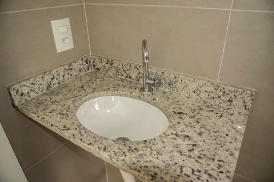 Banheiro de kitnet/studio à venda com 1 quarto, 38m² em Vila da Saúde, São Paulo