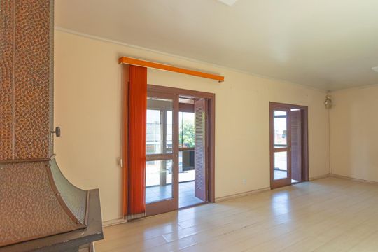 Sala de casa para alugar com 4 quartos, 158m² em Centro, Canoas